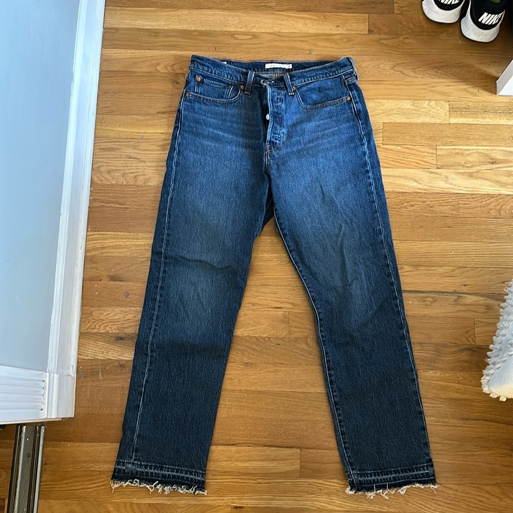 Levi’s wedgie straight jeans size 30